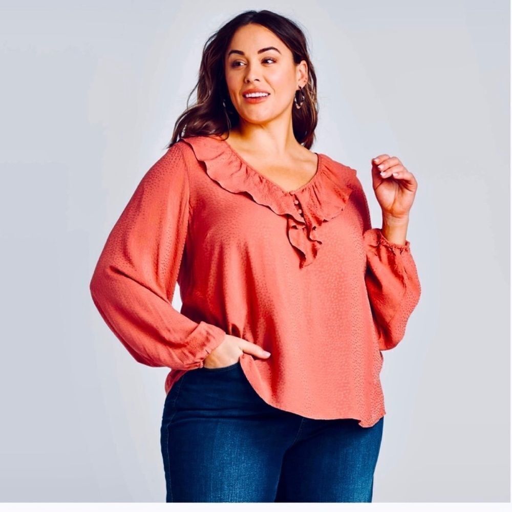 Ava & Viv Coral Ruffled Blouse Size X